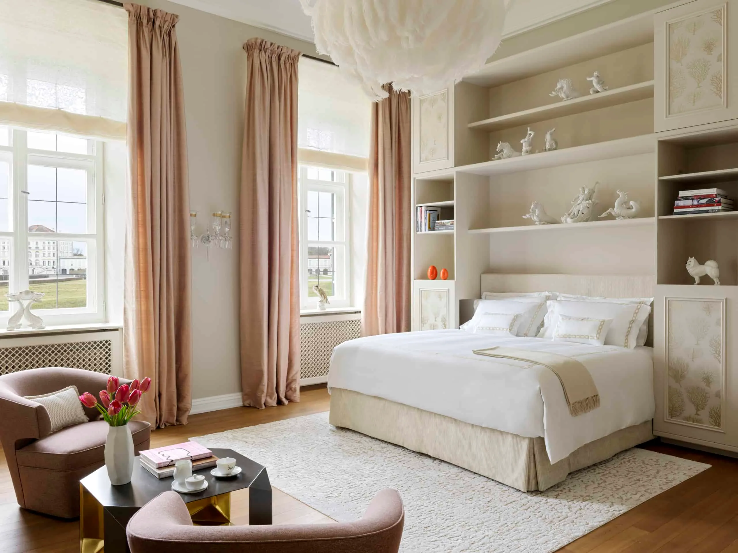 Nymphenburg Residence Castle Suite (c) The Langham Hotels & Resorts