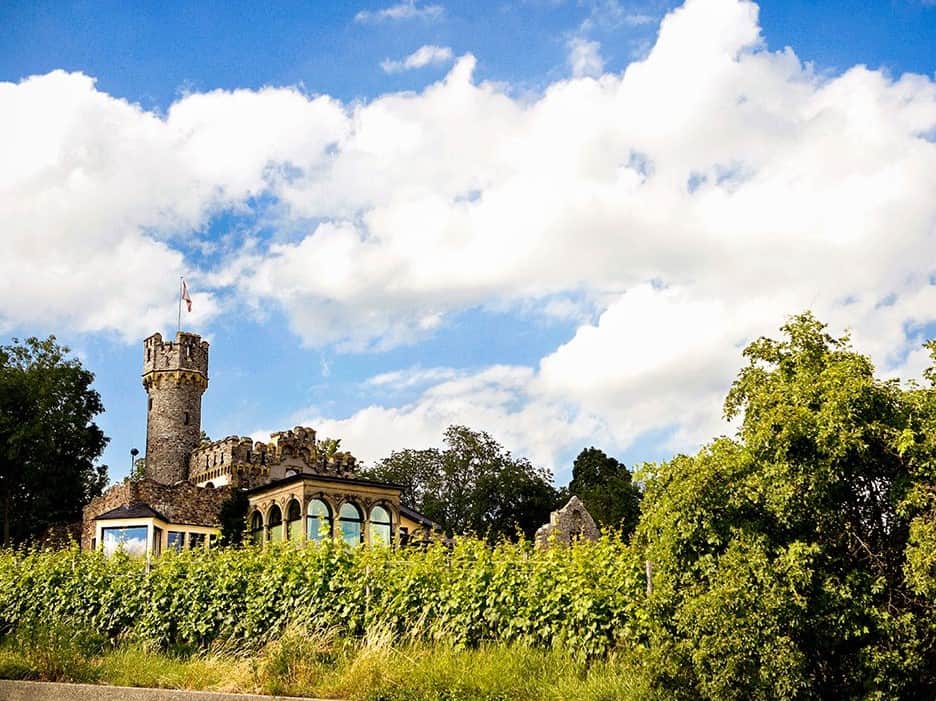 Burg Schwarzenstein im Rheingau (c) Relais & Châteaux